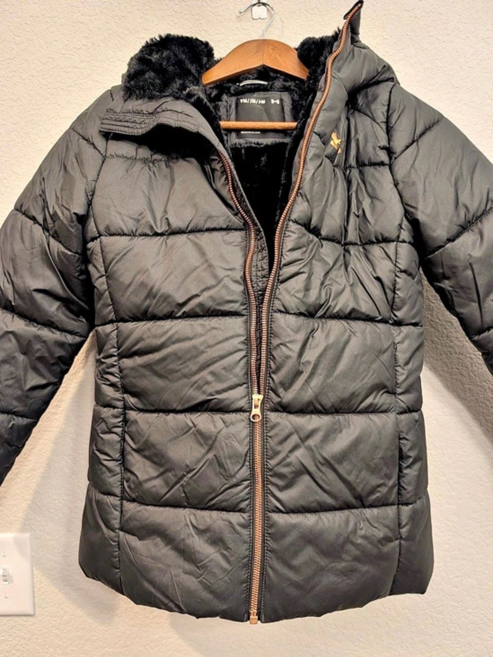 Under Armour Black Puffer Winter Jacket Youth Medium Unisex I'm
